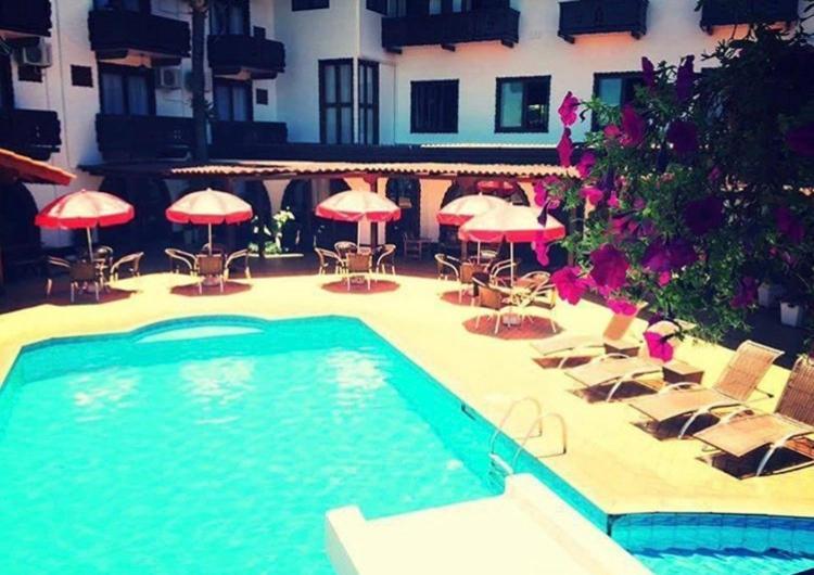 Hotel Tirol เตรเซชิเลียส ภายนอก รูปภาพ