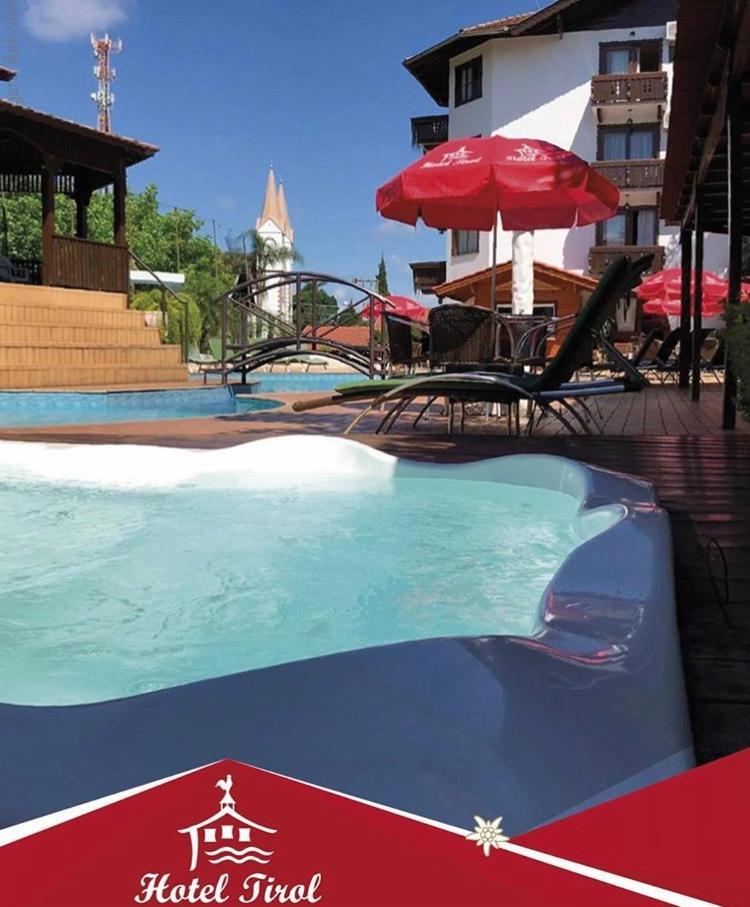Hotel Tirol เตรเซชิเลียส ภายนอก รูปภาพ