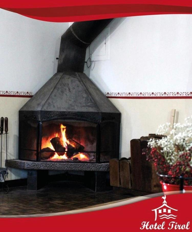 Hotel Tirol เตรเซชิเลียส ภายนอก รูปภาพ